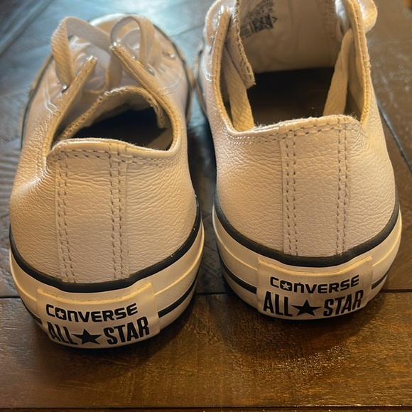 Converse all star white leather shoes women’s 6 men’s 4 - Picture 4 of 5